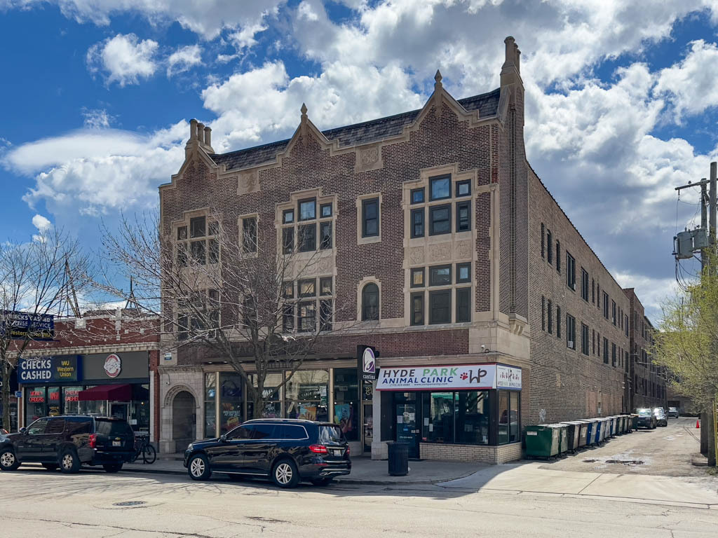 Foto principal - 1367 E 53rd St