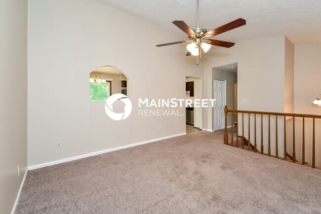 Foto del edificio - 4 Bedroom Pet-Friendly Home in Louisville, KY with Main Street Renewal