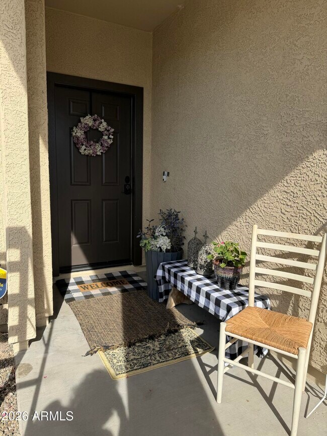 Foto del edificio - 24106 W Pecan Rd