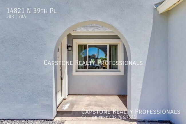 Foto del edificio - Stunning 3 Bedroom 2 Bathroom Home with Pr...