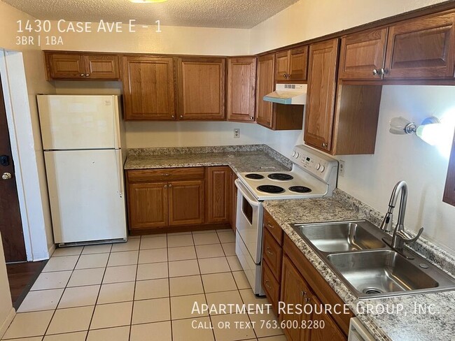Building Photo - 1430 Case Ave E