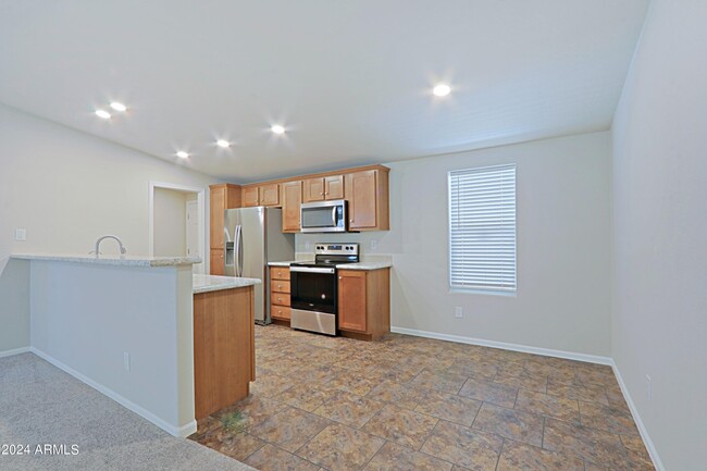 Building Photo - 8601 N 103rd Ave