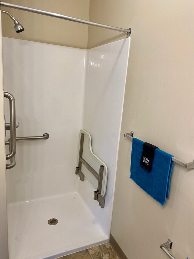 Madison Street Apartments Apartments Topeka, KS