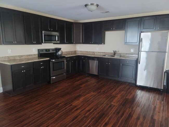 Photo - 2524 Brookville Dr House