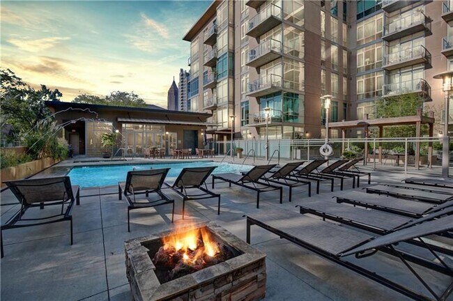 Foto del edificio - 905 Juniper St NE