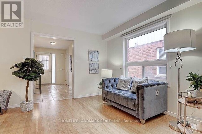 Building Photo - 33 Brownridge Pl