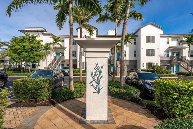 Building Photo - 320 Franklin Club Dr