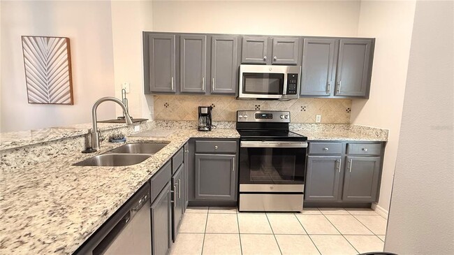 Building Photo - 8517 Bay Lilly Loop