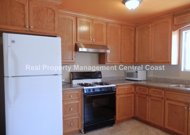 Foto del edificio - AVAILABLE AUGUST - San Luis Obispo 3 Bedro...