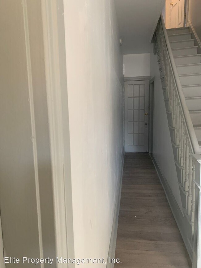 Foto del edificio - 1 br, 1 bath House - 803 W. Princess St., ...