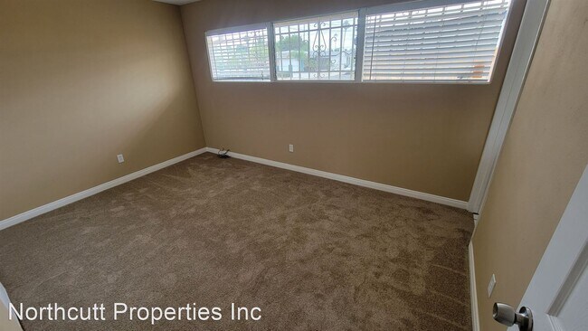Building Photo - 3 br, 2 bath House - 5675 Camber Dr.