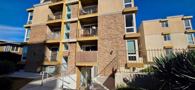 Foto del edificio - North Park 2bed/2bath with parking