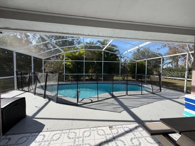 Foto del edificio - 1183 Creek Woods Cir