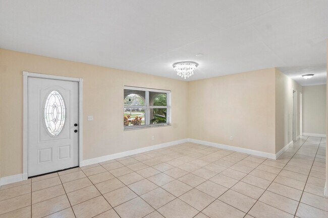 Foto del edificio - 4784 Alfresco St