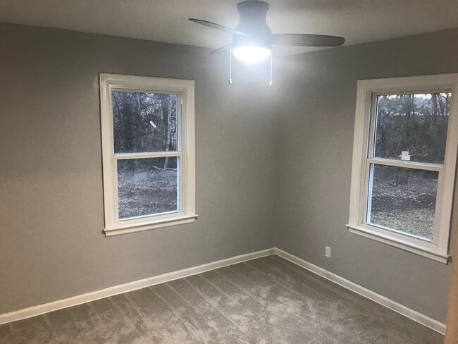 Building Photo - 2912 S 23rd St