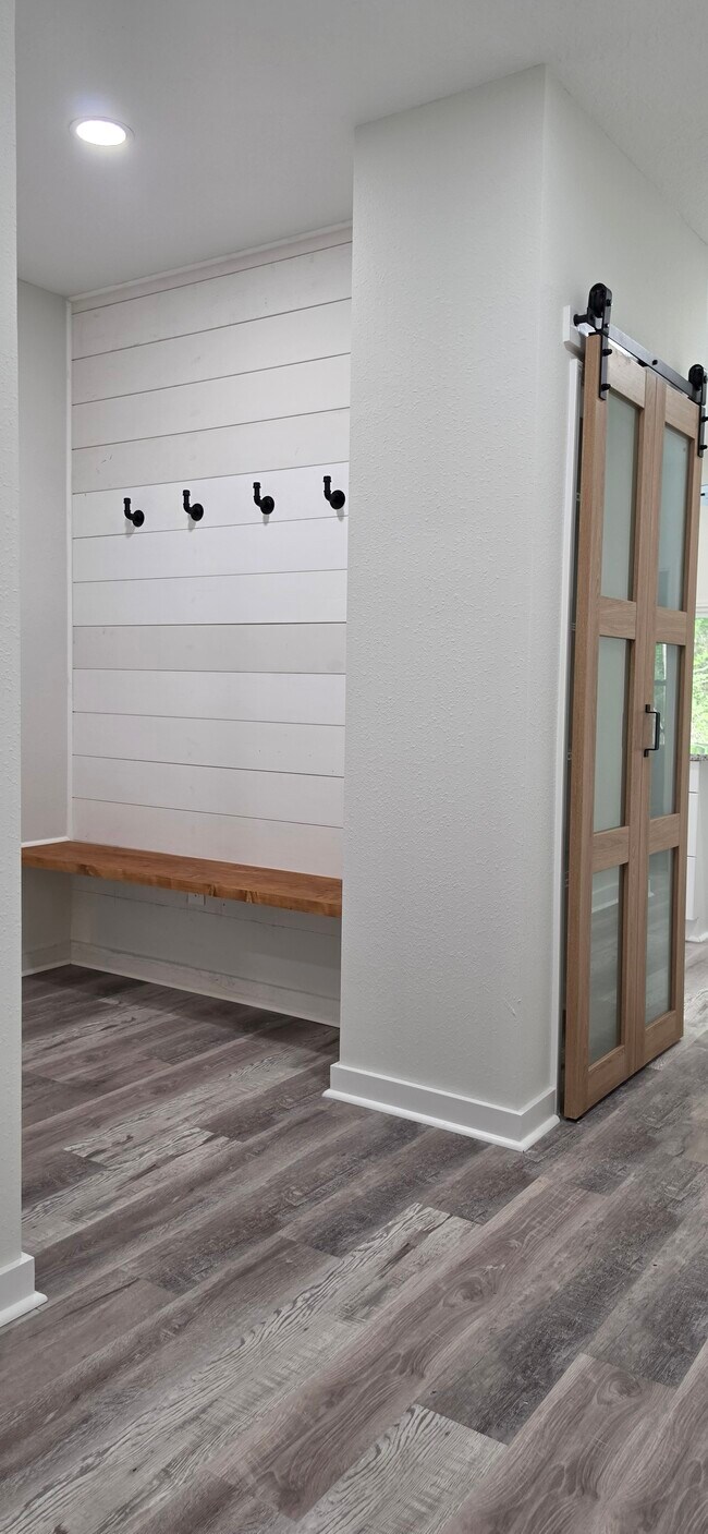 Building Photo - 63 Delmonte St