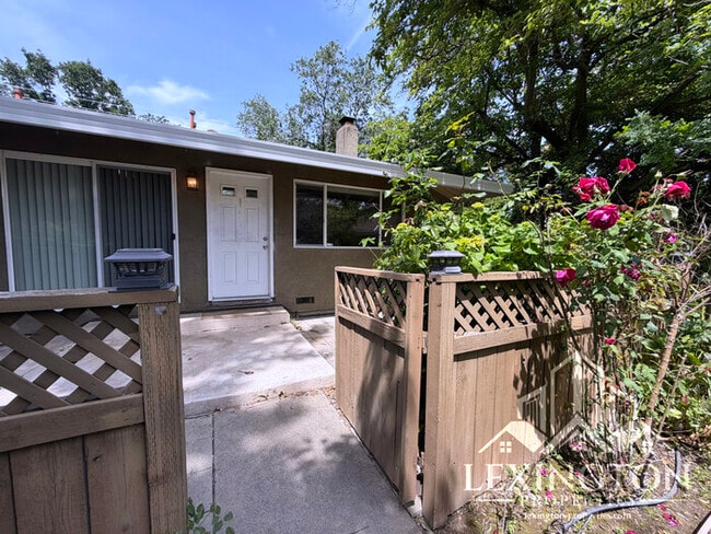 Photo - Gorgeous, 2BD/1BA, Condo in the Villaggio Community off Madison Ave. and Auburn Blvd.!