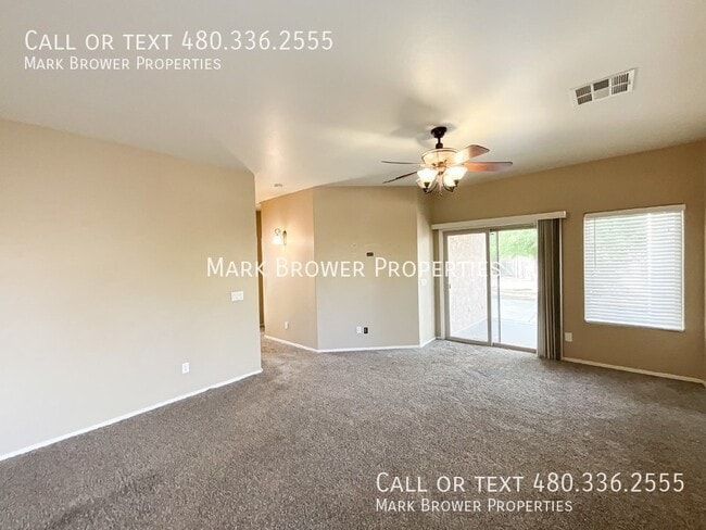 Foto del edificio - 1204 E Blackfoot Daisy Dr