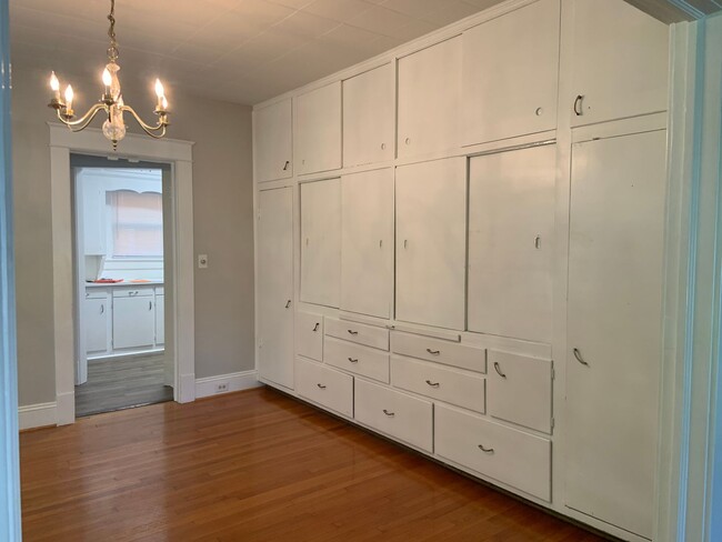 Building Photo - 403 N Mendenhall Street (Duplex)