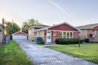 Building Photo - 8206 McVicker Ave