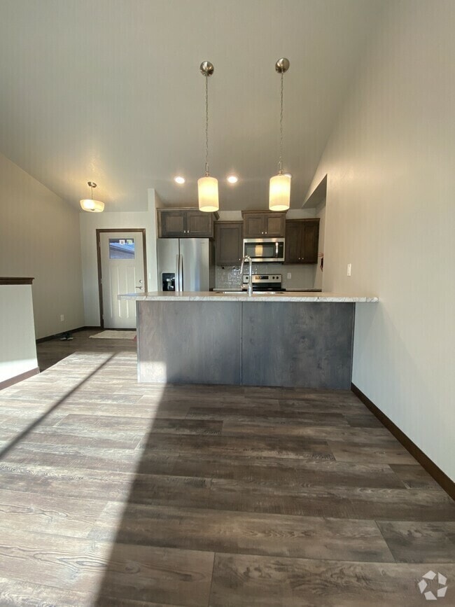 Building Photo - 1114 N Brennan Ct