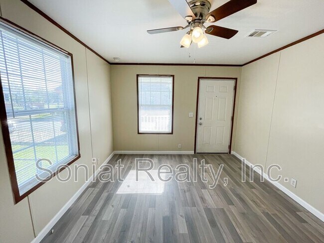 Foto del edificio - 2531 N Miro St