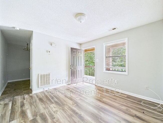 Building Photo - 123 Bay Meadow Ct