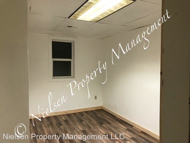 Foto del edificio - 700-706 W Park St