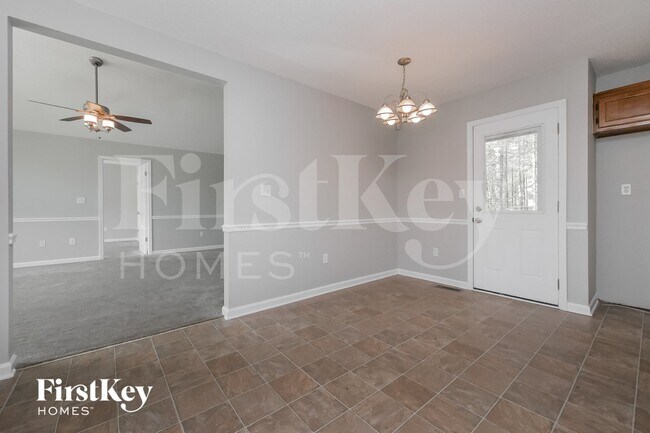 Building Photo - 221 Whitney Ln