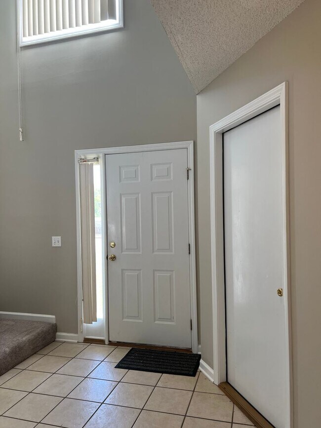 Foto del edificio - 153 Woodberry Dr