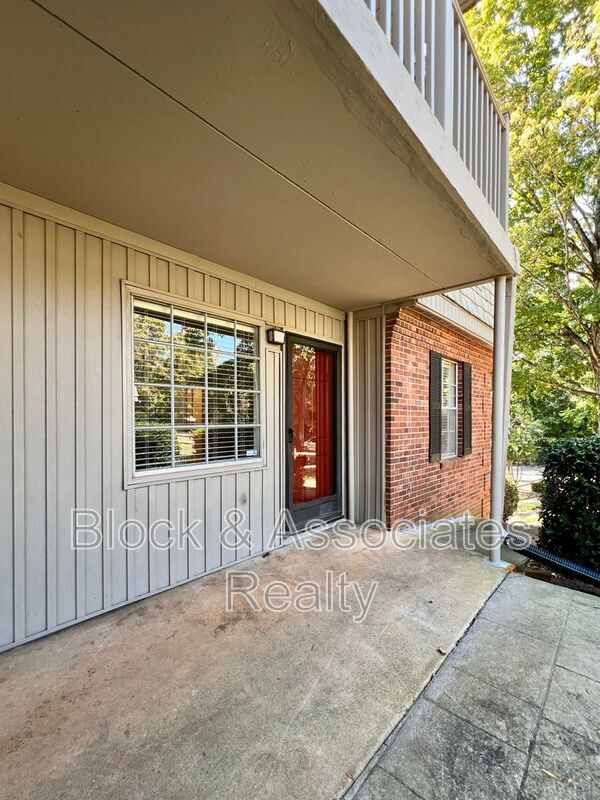 Foto del edificio - 3818-A Country Club Road