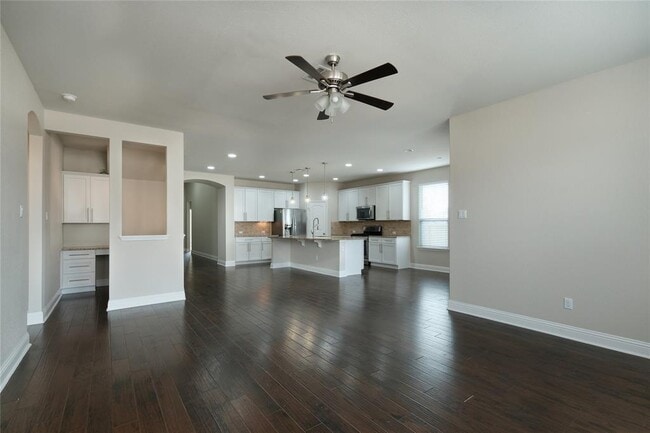 Building Photo - 1804 Elaina Loop