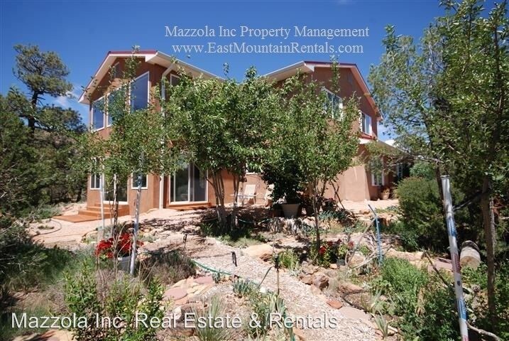 Primary Photo - 3 br, 3 bath House - 65 Shady Oak Cir