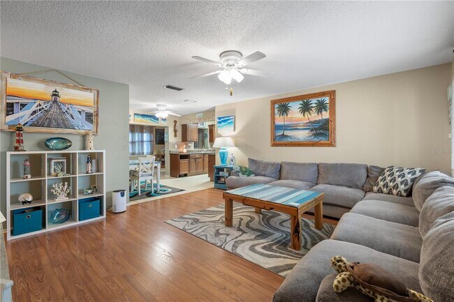 Foto del edificio - 7258 57th Ave N