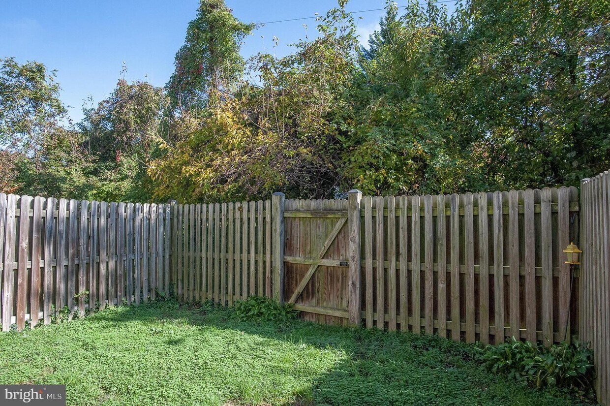 Foto principal - 6183 Wellington Commons Dr