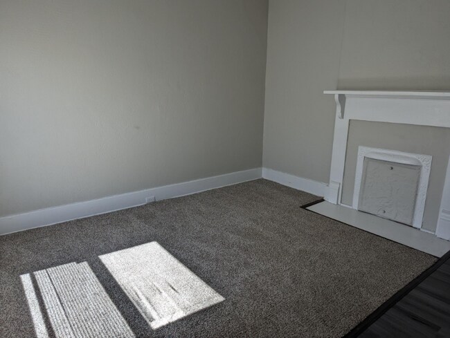 Foto del edificio - 1817 Columbia St