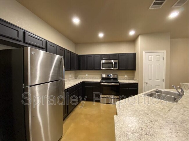 Foto del edificio - 1559 Vani Ct