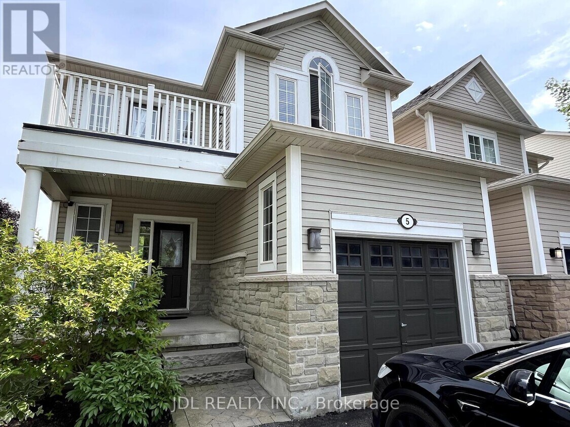 5 Northgrove Crescent, Whitby, ON L1M 2M8 House for Rent in Whitby
