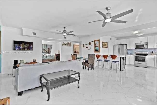 Foto del edificio - 75 Coral Dr