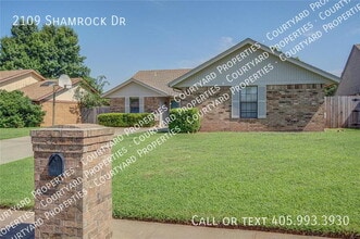 Building Photo - 2109 Shamrock Dr