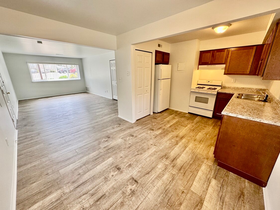 Primary Photo - Ore Creek Apartments