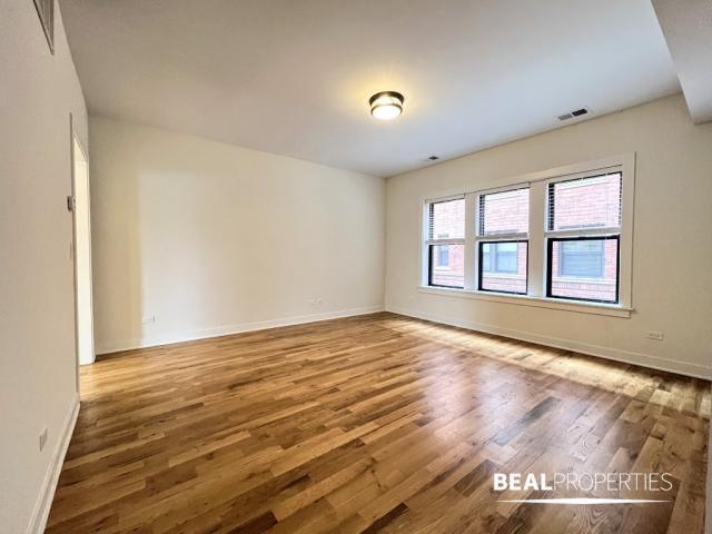Foto del edificio - 1 bedroom in CHICAGO IL 60625