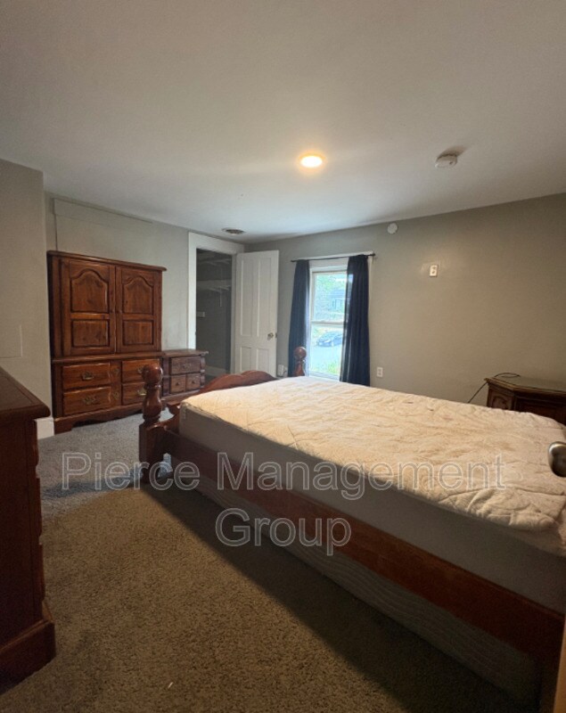 Foto principal - 140 Rumford St
