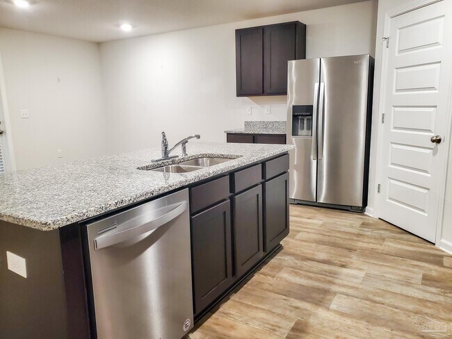 Foto del edificio - 7332 Lakeside Oak Ct