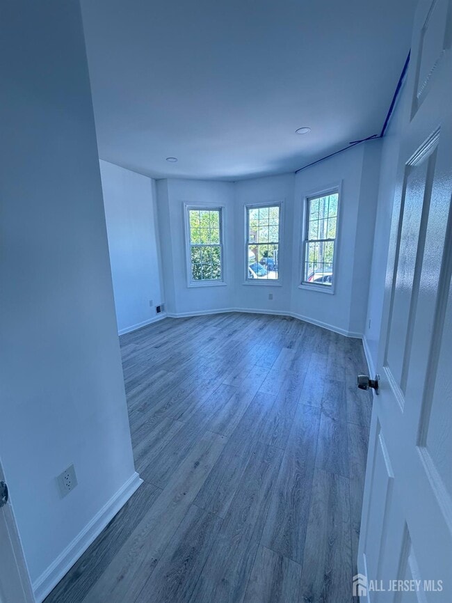Foto del edificio - 228 2nd St