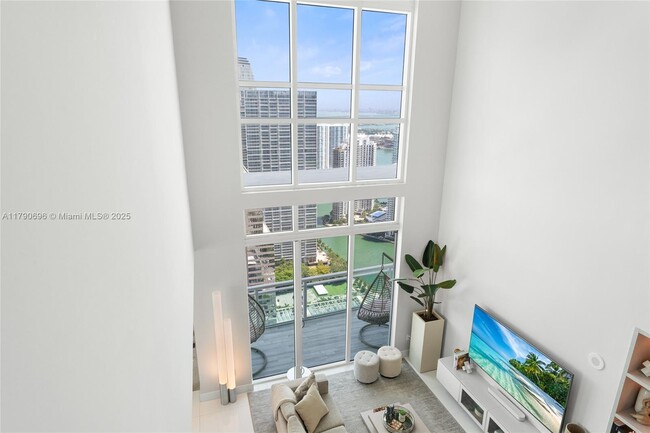 Foto del edificio - 950 Brickell Bay Dr