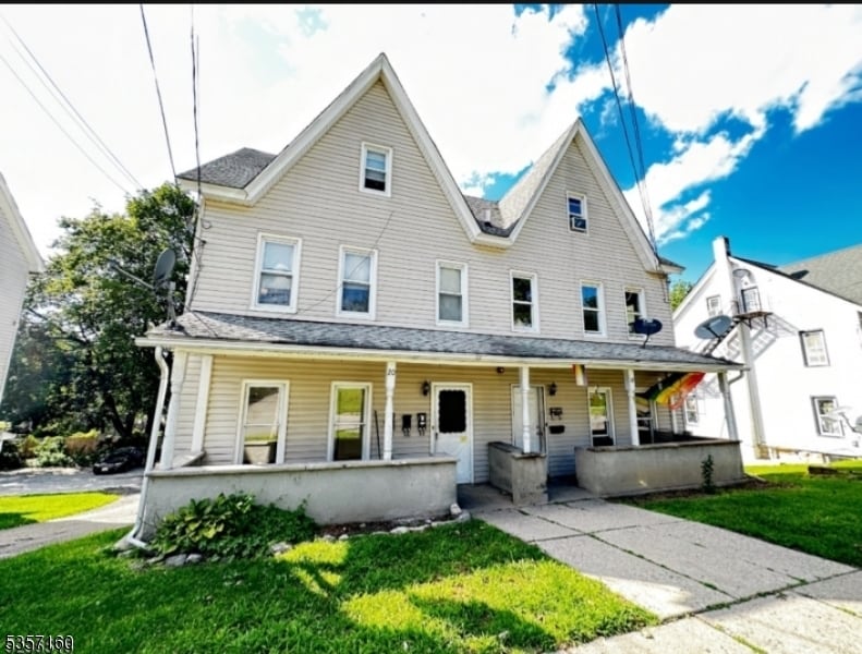 Primary Photo - 18 Sussex St