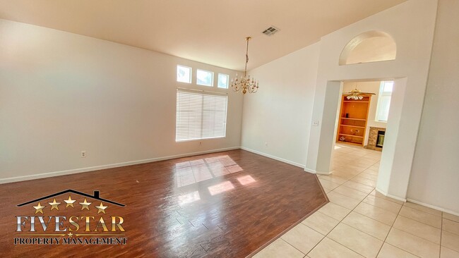 Foto del edificio - 8501 Tamworth St