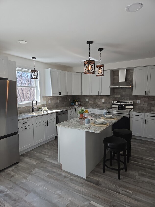 Foto principal - 438-440 Granite St.