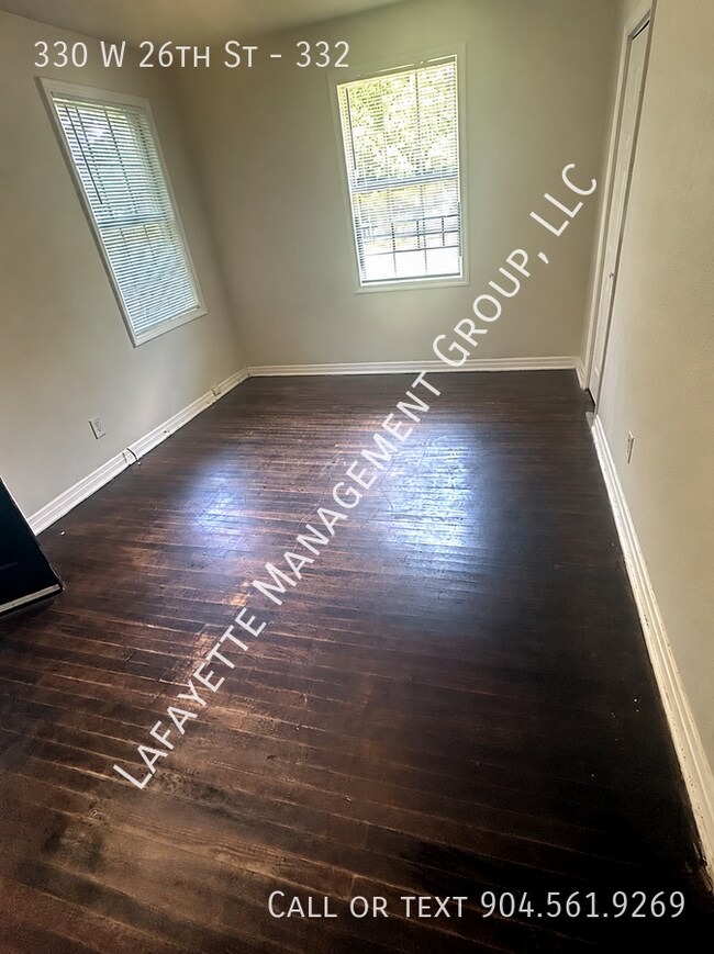 Foto del edificio - 330 W 26th St